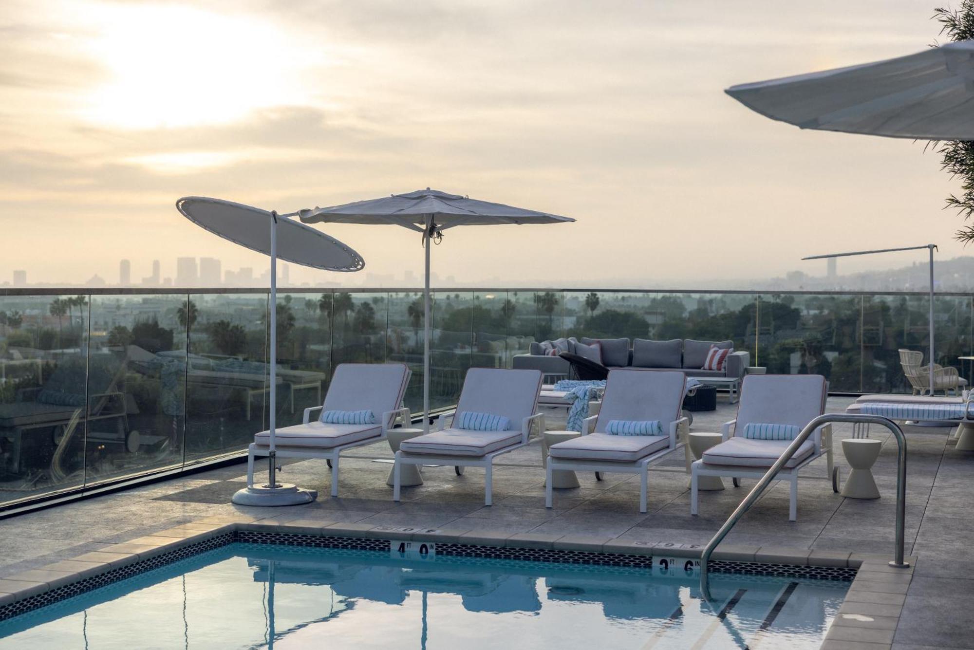 The Godfrey Hotel Hollywood Los Angeles Exterior photo