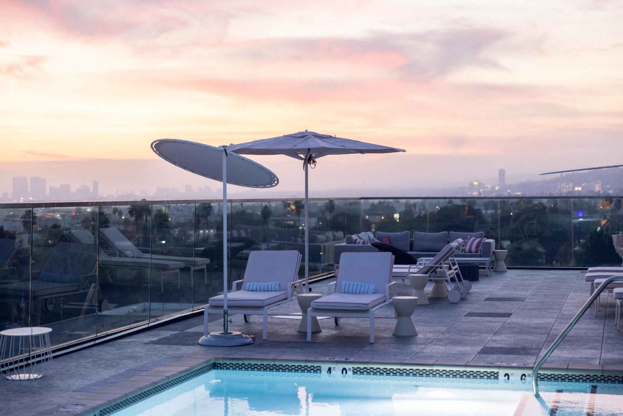 The Godfrey Hotel Hollywood Los Angeles Exterior photo