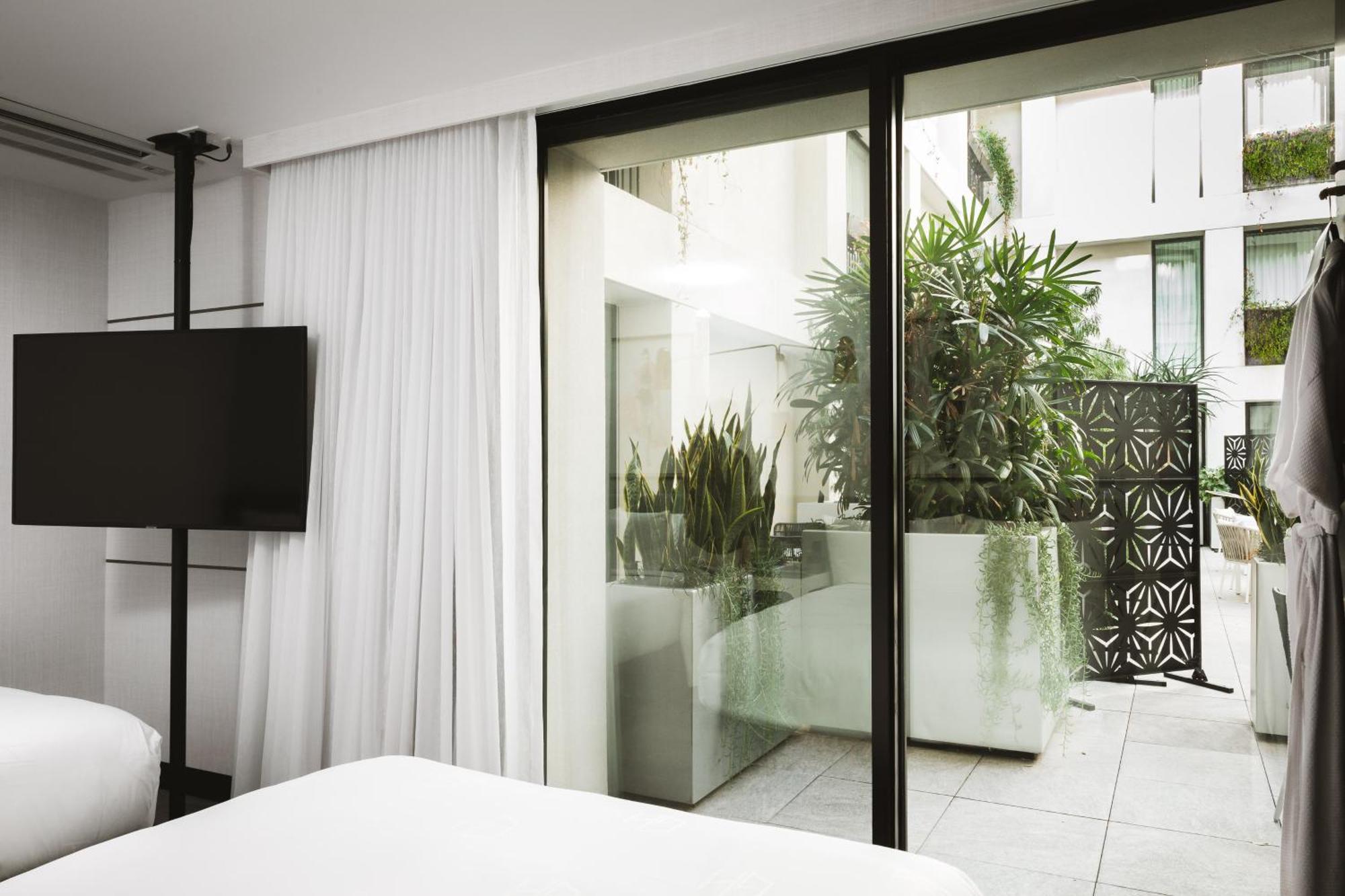 The Godfrey Hotel Hollywood Los Angeles Exterior photo
